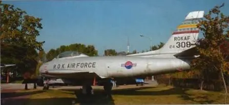 F86F Цессна О1 L19 AH1J Сикорскии Н5 - фото 70