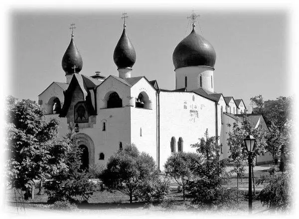 Храм Покрова Пресвятой Богородицы МарфоМариинской обители В обители был - фото 212