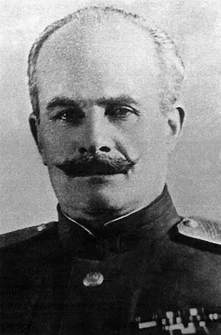 Начальник автобронетанковых войск 33й армии полковник МП Сафир послевоенное - фото 34