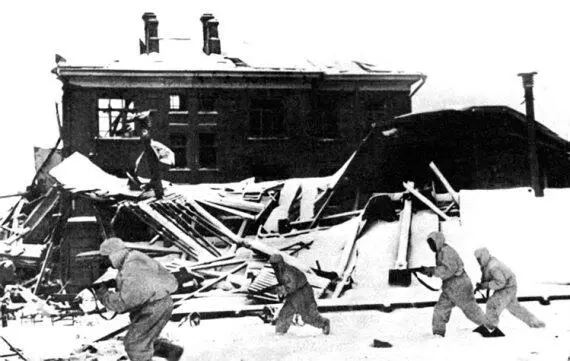 Бой за НароФоминск 12 декабря 1941 г 33й армии была поставлена следующая - фото 45