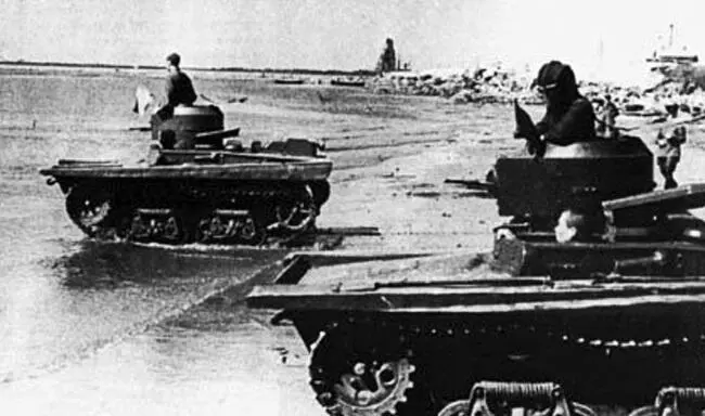 Танки при уничтожении десанта Евпатория При этом каждый из охотников потерял - фото 26