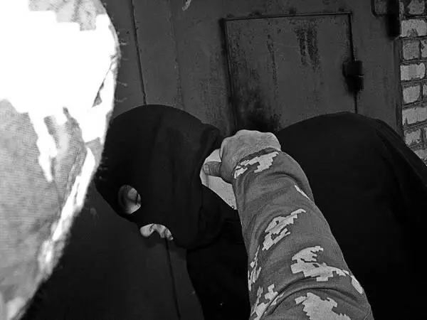 В системе восточных единоборств есть огромный арсенал приемов точечного - фото 474