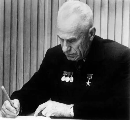 Специально для Су27 Архип Михайлович Люлька разработал двигатель нового - фото 75