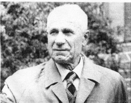 Архип Михайлович 1980 год На территории ОКБ А тем временем возникали все - фото 87