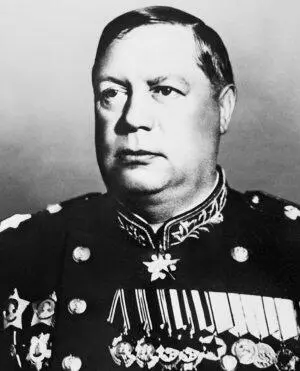 Ф И Толбухин В это время войска маршала Ф И Толбухина заканчивали - фото 18