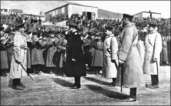Прибытие адмирала Е И Алексеева в ПортАртур 2041904 г Над палубой - фото 31