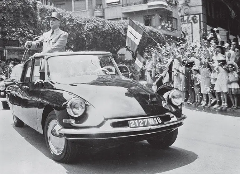 Но всетаки самым благодарным из самых известных владельцев Citroёn DS - фото 90