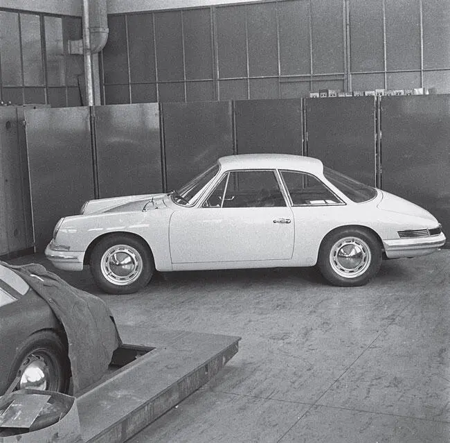 Porsche 754 T7 Учитывая что главным требованием к сменщику являлся увеличенный - фото 116