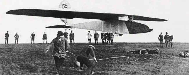 Планер АВФ21 Москва на состязаниях в Вассеркупе Германия В 1926 году - фото 7