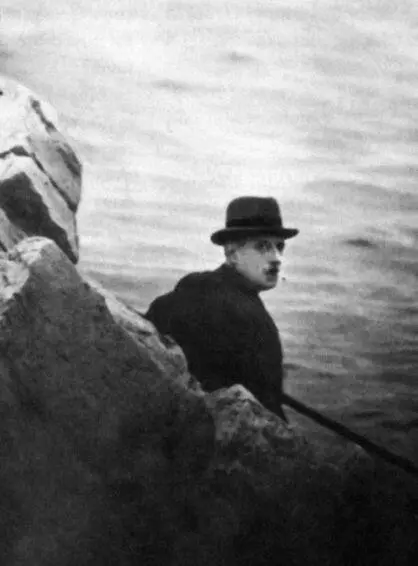 Де Голль во время кратковременного отпуска под Ниццей Январь 1946 года Де - фото 39