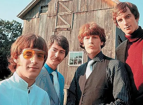 The Lovin Spoonful 1960е гг Дэвид Боуи The Doors Первый слева Джим - фото 32