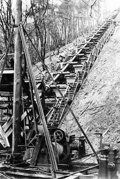 Многокамерное орудие LRK 15F58 Глава 3 Еврейская физика 6 августа 1945 г - фото 51