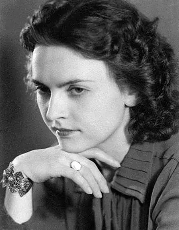 Вера Бриннер 1937 г Парижская жизнь они переехали туда из Харбина в 1934м - фото 40