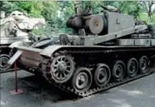 Французская БРЭМ АМХ55 Учебная башня танка М47 в разрезе Шведский - фото 95