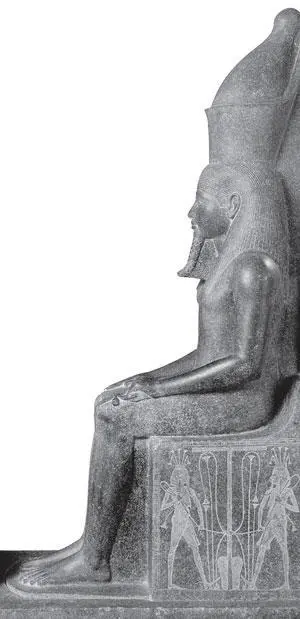 Рис 566 Древнеегипетская статуя из гробницы Хоремхеба в Луксоре На троне - фото 512