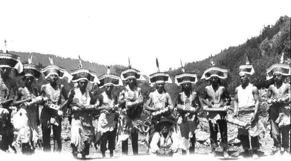 Танцоры племени юрок пр 1926 г Дозы лекарственного средства рекомендуемые - фото 56