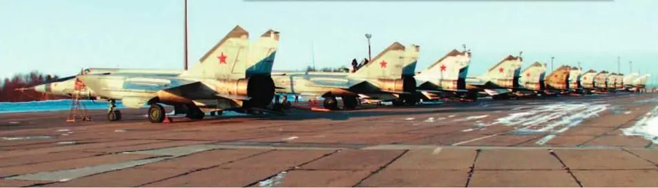 В сентябре 2012 г встал по ресурсу двигателей единственный летавший на - фото 52