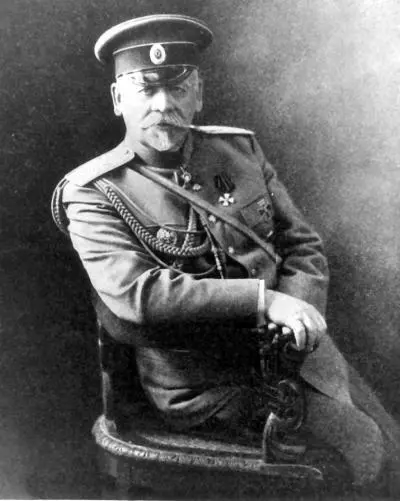Владимир Александрович Сухомлинов родился 4 августа 1848 года в местечке Тельши - фото 5