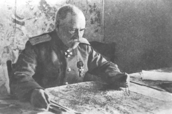 Родился 20 мая 1853 года в СанктПетербурге Младший брат генераладъютанта - фото 165