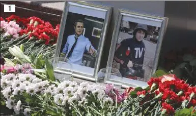 1 Журналисты ВГТРК Антон Волошин и Игорь Корнелюк погибли 17 июня выполняя - фото 1
