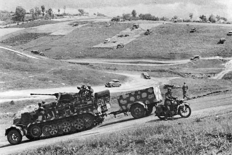 Немецкие войска в большой излучине Дона Июль 1942 года На переднем плане - фото 38