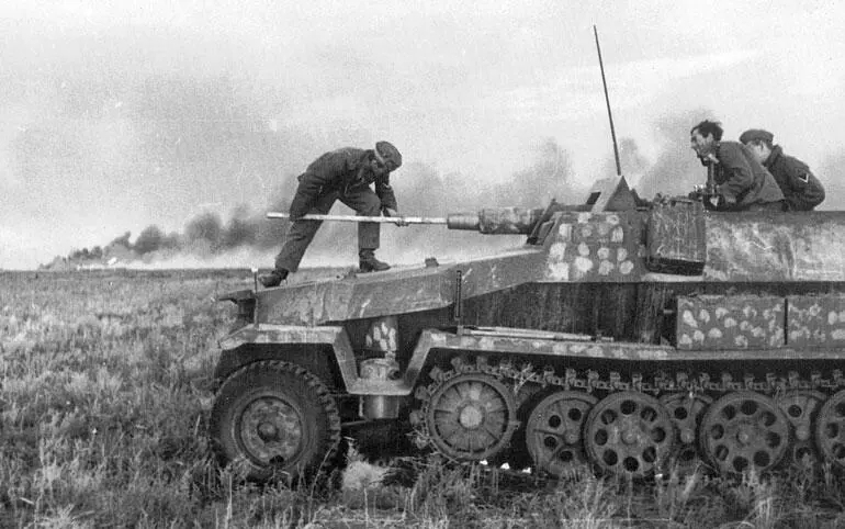 Чистка ствола 75мм пушки KwK L24 установленной на бронетранспортере SdKfz - фото 44