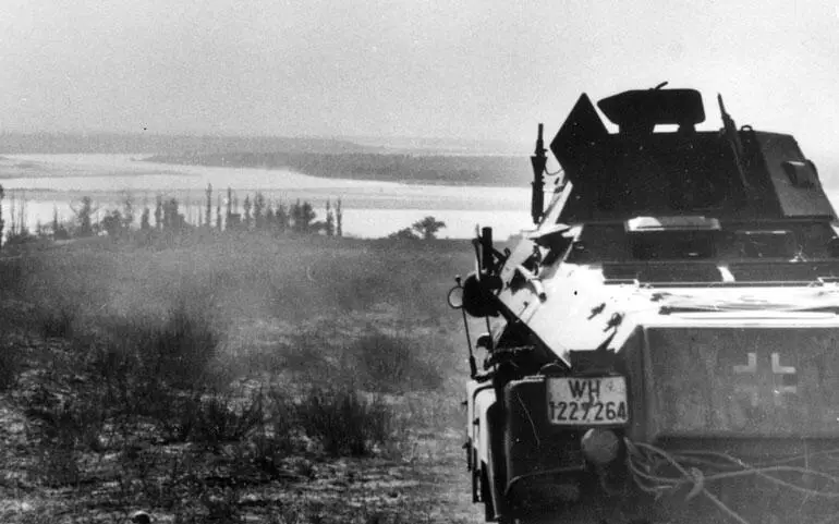 23 августа 1942 года разведка 16й танковой дивизии Вермахта вышла к Волге - фото 66