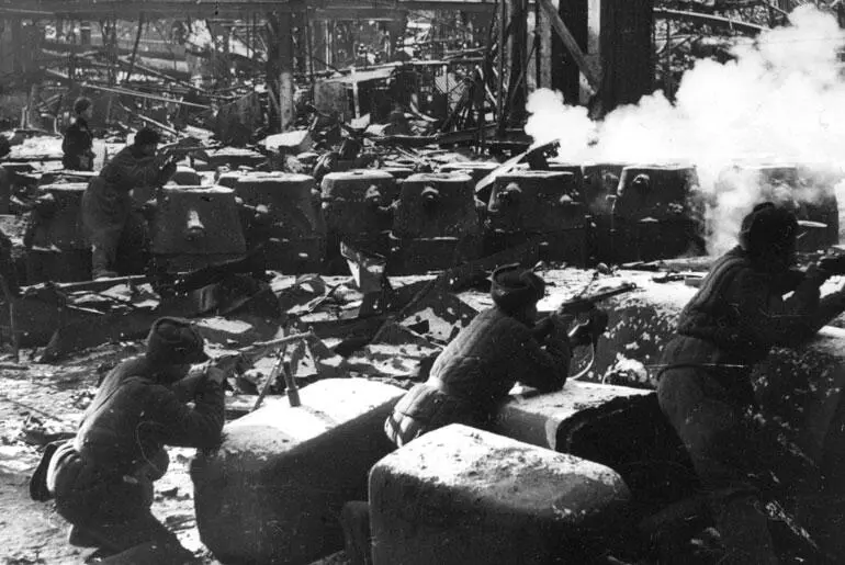 Бой в цеху завода Красный Октябрь Сталинград ноябрь 1942 года Герой - фото 156