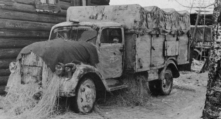 Грузовой автомобиль Опельблиц одной из частей 6й полевой армии Ноябрь 1942 - фото 160