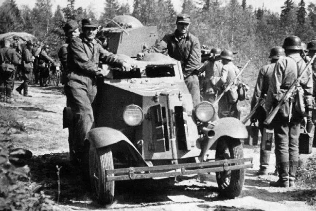 Трофейный финский ФАИ на пути к линии фронта Лето 1941 года фото из - фото 223