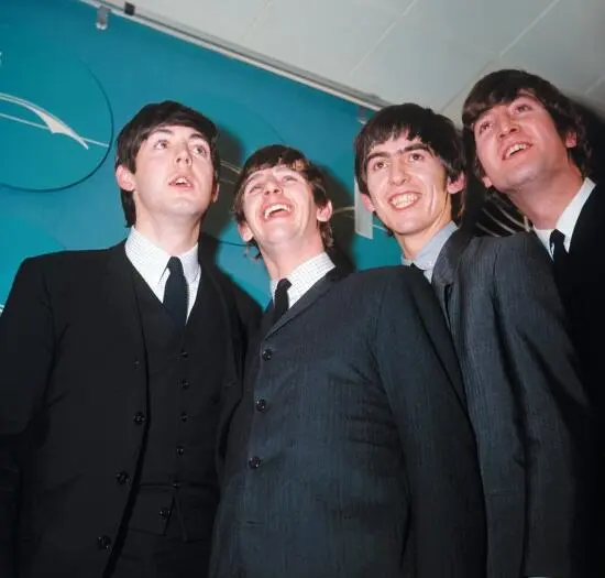 В композиции Rain The Beatles впервые начали экспериментировать с задержкой - фото 76