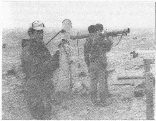 Капитан Кочкин командир роты минирования 173 ооСпН осень 1985 г Боевые - фото 5