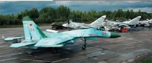 Су27 заруливает на стоянку после выполнения боевой задачи Естественно такие - фото 37