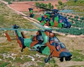 Вертолеты Тигр и NH 90 в совместном полете Экипаж вертолета Тигр ведет - фото 51