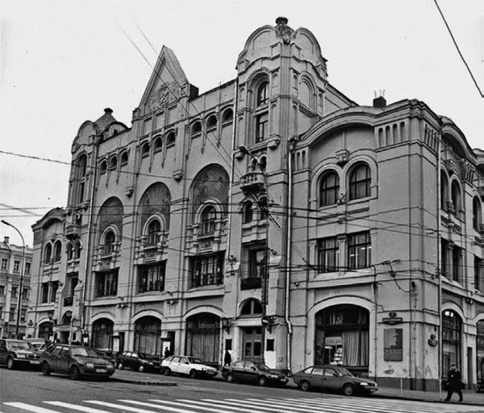 Боковой фасад Политехнического музея Современная фотография В 1930 году - фото 59