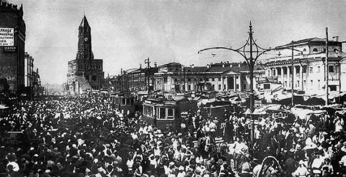 Сухаревский рынок Фотография 1920х гг Такой же достопримечательностью - фото 155