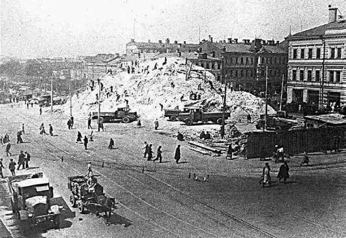 Разборка Сухаревой башни Фотография 1934 г Самая заветная легенда про Брюса - фото 165