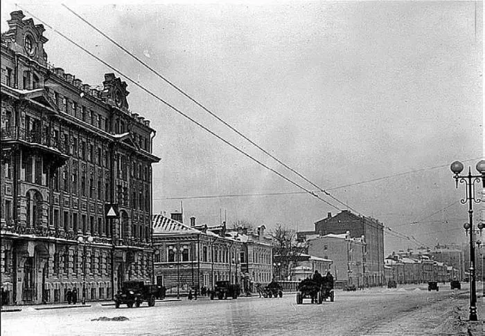 1я Мещанская улица Зима 19411942 гг Фотография В июле 1957 года в Москве - фото 175