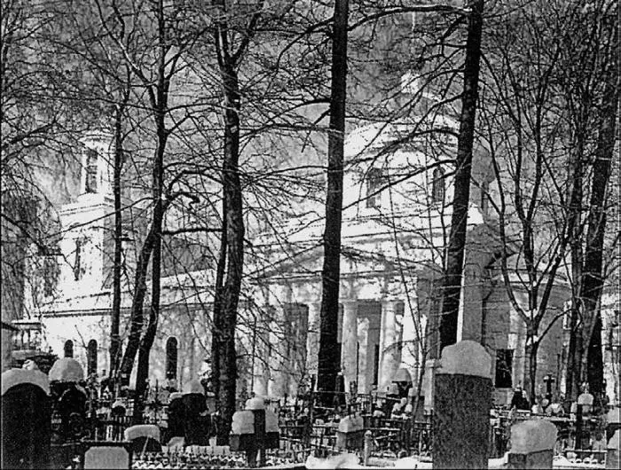 Храм Живоначальной Троицы на Пятницком кладбище Современная фотография - фото 212