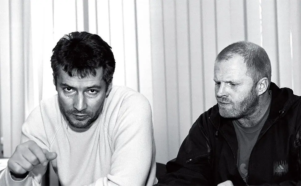 Евгений Ройзман и Дюша Кабанов Это спокойное стояние барыгам показалось - фото 86