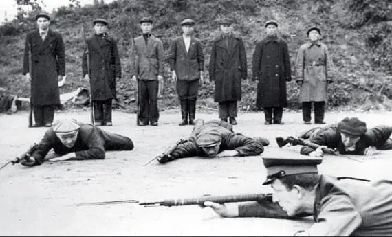 Первоначальная военная подготовка новобранцев В июле сентябре 1944 г по - фото 97