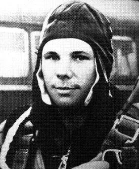 Юрий Алексеевич Гагарин Страсть к полетам привела Юрия в Оренбургское - фото 40