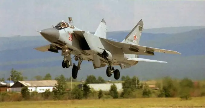 Посадка МиГ31 БМ после выполнения боевой задачи Подготовка 250кг - фото 12