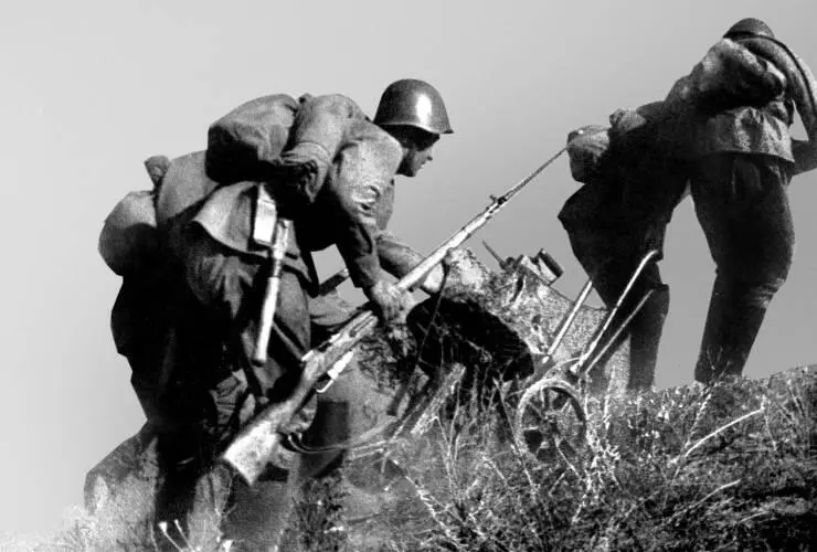 В атаку по степи Район Сталинграда Август сентябрь 1942 г Одной из главных - фото 69
