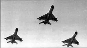 Су11 Домодедово 1967 г Не успел Росляков приводниться как внимание - фото 13