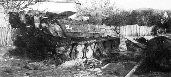 Танк Пантера AusfG с дополнительными пламегасителями Flammenvernichter на - фото 132