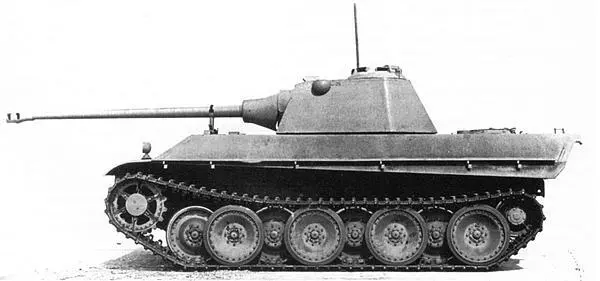 Тот же танк что и на предыдущем фото вид слева Август 1944 года Однако ни - фото 144