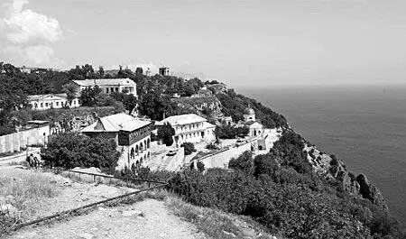 Рис 62а Георгиевский монастырь на мысе Фиолент в Крыму Фотография 2009 года - фото 63