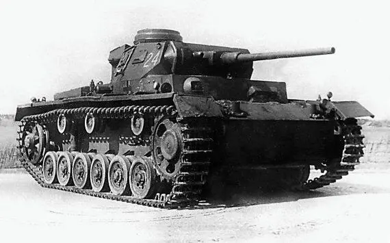 Немецкий средний танк PzIII Ausf J позднего выпуска с длинноствольной 50мм - фото 45