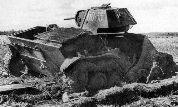 Легкий танк Т70 подбитый на южном фланге Восточного фронта Осень 1942 года - фото 264